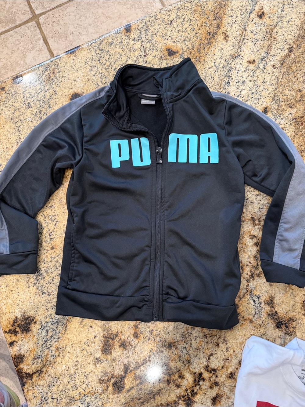 Puma new Black and Gray Kids' Zip Swim Rashguard with Aqua Logo 6